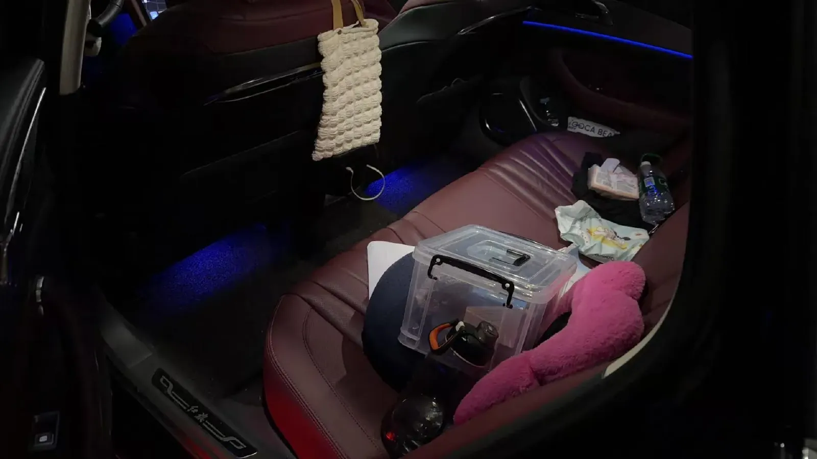 2022 HongQi H5 1.8T 197HP L4 6AT,autocango,china used car exporter,china ev exporter,chinese used car exporter,chinese used ev exporter