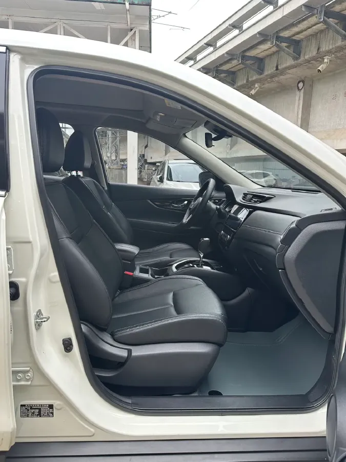 2020 Nissan X-Trail 2.0L 154HP L4 CVT,autocango,china used car exporter,china ev exporter,chinese used car exporter,chinese used ev exporter