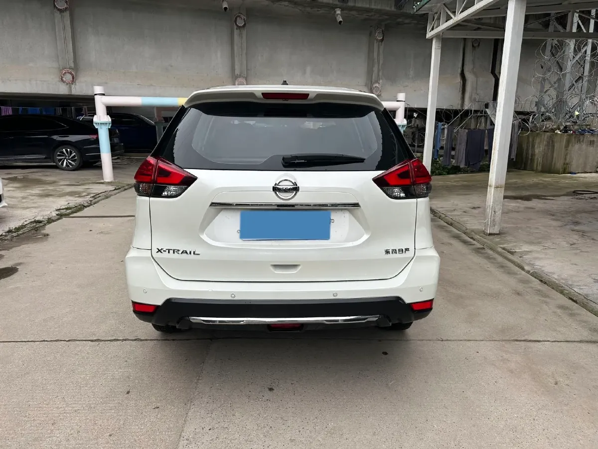 2020 Nissan X-Trail 2.0L 154HP L4 CVT,autocango,china used car exporter,china ev exporter,chinese used car exporter,chinese used ev exporter