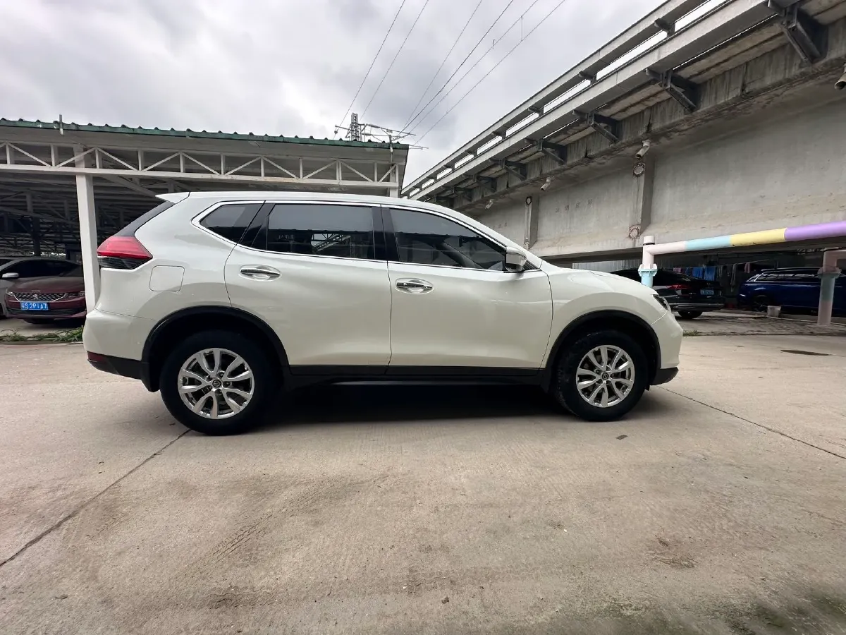 2020 Nissan X-Trail 2.0L 154HP L4 CVT,autocango,china used car exporter,china ev exporter,chinese used car exporter,chinese used ev exporter