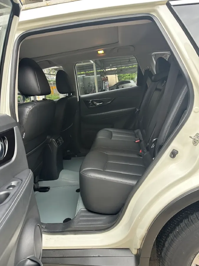 2020 Nissan X-Trail 2.0L 154HP L4 CVT,autocango,china used car exporter,china ev exporter,chinese used car exporter,chinese used ev exporter