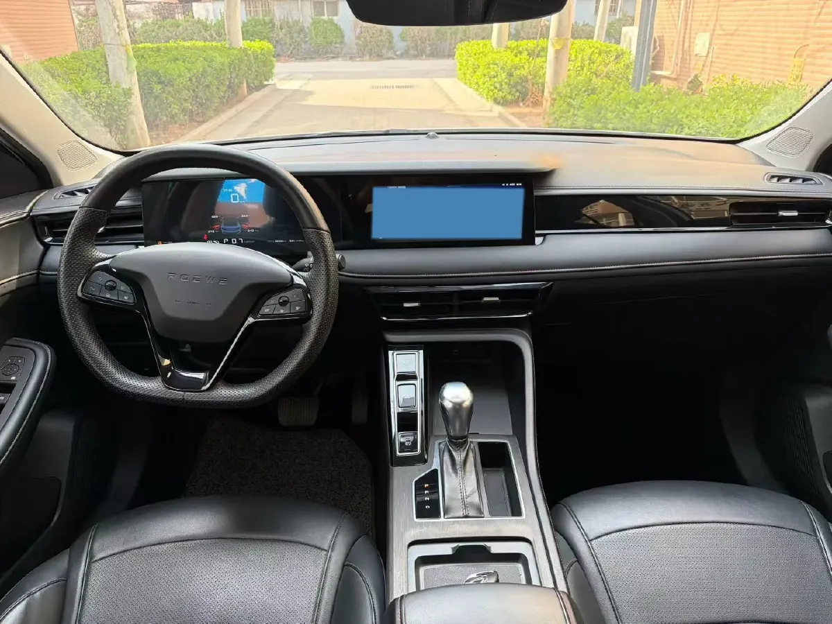 2023 Roewe i5 1.5L 129HP L4 CVT,autocango,china used car exporter,china ev exporter,chinese used car exporter,chinese used ev exporter