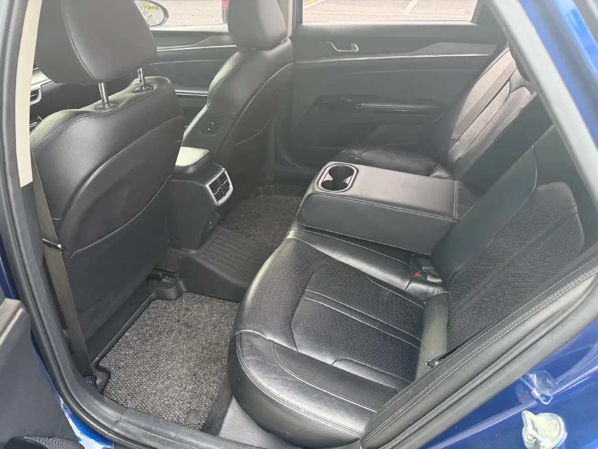 2020 Kia K5 1.5T 170HP L4 7DCT,autocango,china used car exporter,china ev exporter,chinese used car exporter,chinese used ev exporter