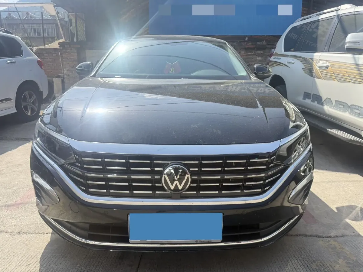 2024 Volkswagen Passat 2.0T 186HP L4 7DCT,autocango,china used car exporter,china ev exporter,chinese used car exporter,chinese used ev exporter