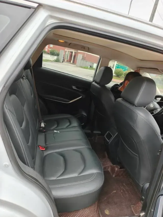 2018 FAW Senia R9 1.2T 143HP L4 7DCT,autocango,china used car exporter,china ev exporter,chinese used car exporter,chinese used ev exporter