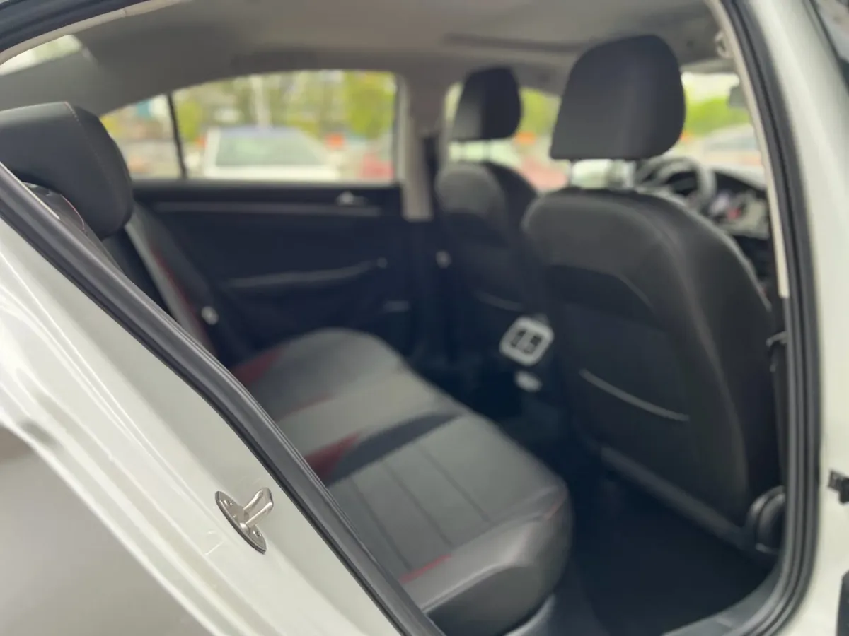 2021 Volkswagen Bora 1.5L 113HP L4 6AT,autocango,china used car exporter,china ev exporter,chinese used car exporter,chinese used ev exporter