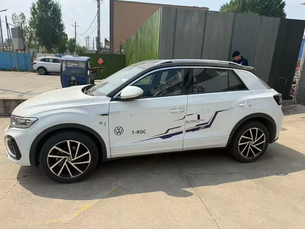 2025 Volkswagen T-Roc 1.5T 160HP L4 7DCT,autocango,china used car exporter,china ev exporter,chinese used car exporter,chinese used ev exporter