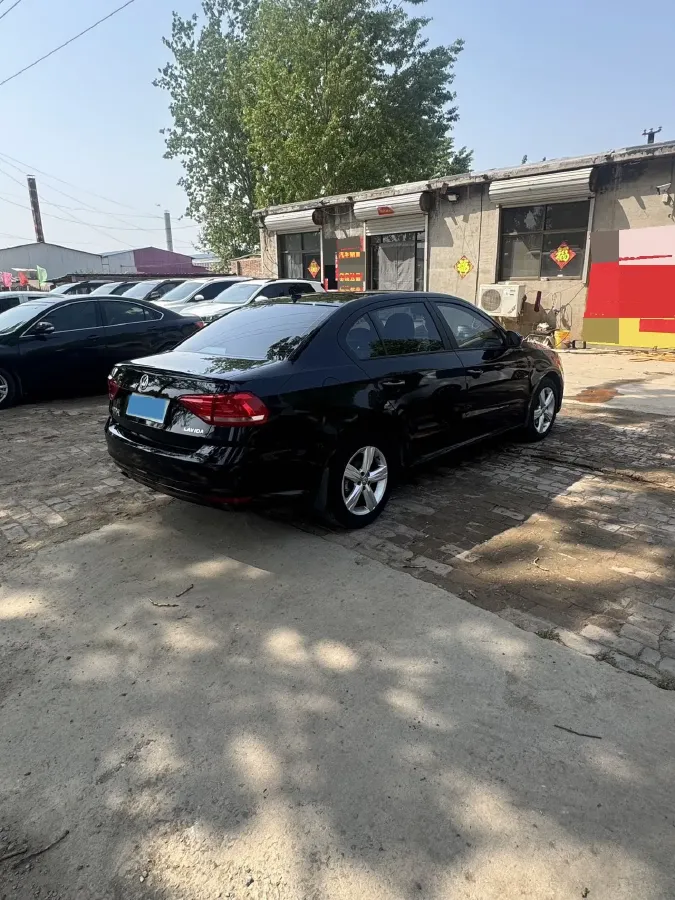 2017 Volkswagen Lavida 1.6L 110HP L4 6AT,autocango,china used car exporter,china ev exporter,chinese used car exporter,chinese used ev exporter