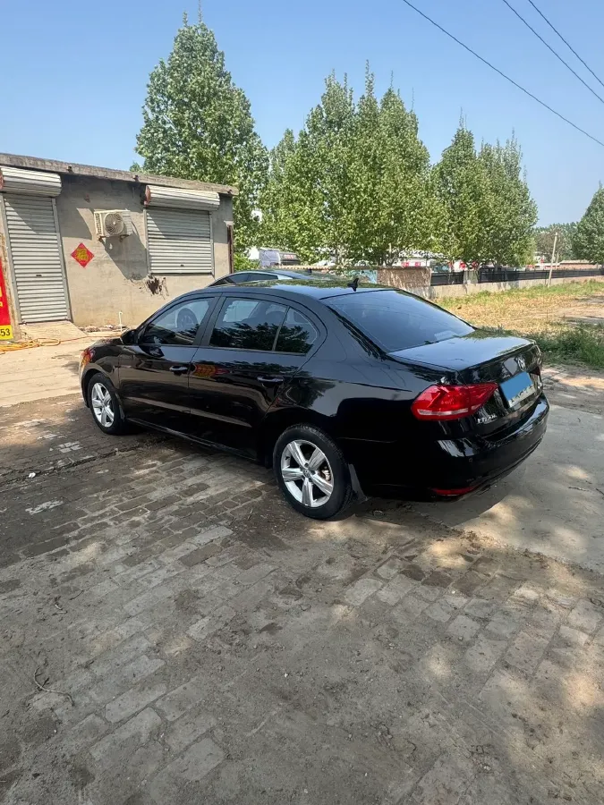 2017 Volkswagen Lavida 1.6L 110HP L4 6AT,autocango,china used car exporter,china ev exporter,chinese used car exporter,chinese used ev exporter