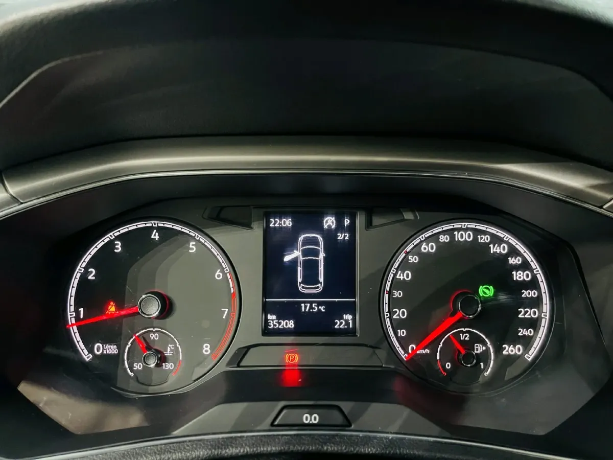 2021 Volkswagen T-Roc 1.4T 150HP L4 7DCT,autocango,china used car exporter,china ev exporter,chinese used car exporter,chinese used ev exporter