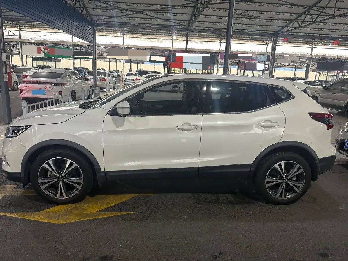 2021 Nissan Qashqai 2.0L 151HP L4 CVT,autocango,china used car exporter,china ev exporter,chinese used car exporter,chinese used ev exporter