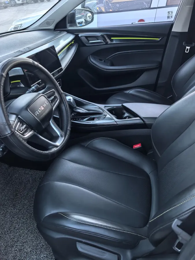 2021 Roewe i5 1.5L 120HP L4 CVT,autocango,china used car exporter,china ev exporter,chinese used car exporter,chinese used ev exporter