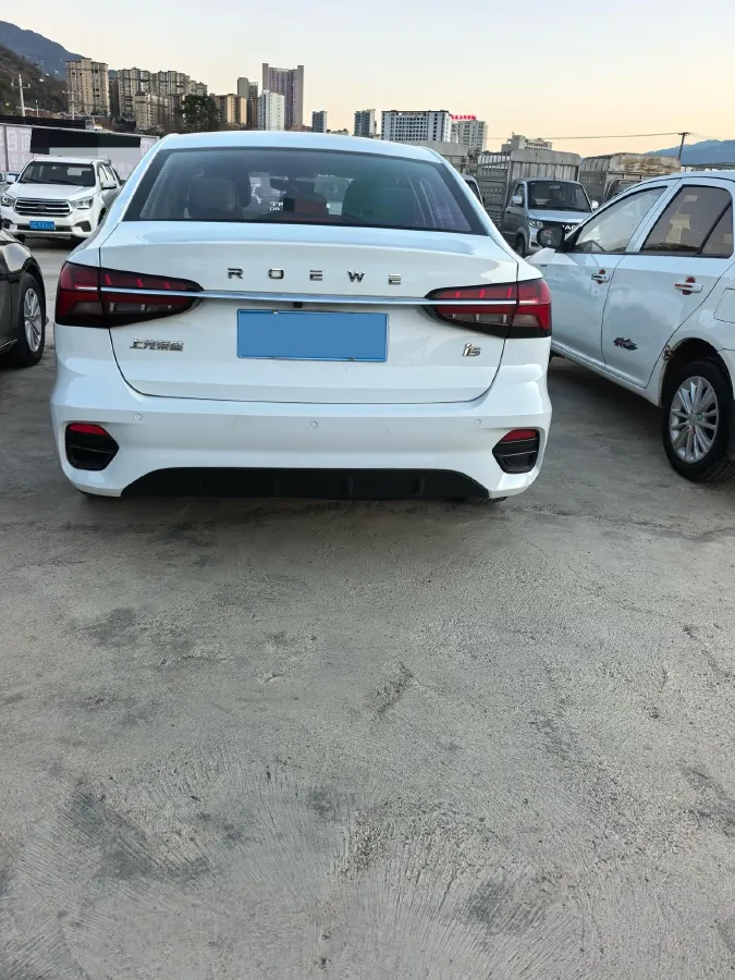 2021 Roewe i5 1.5L 120HP L4 CVT,autocango,china used car exporter,china ev exporter,chinese used car exporter,chinese used ev exporter