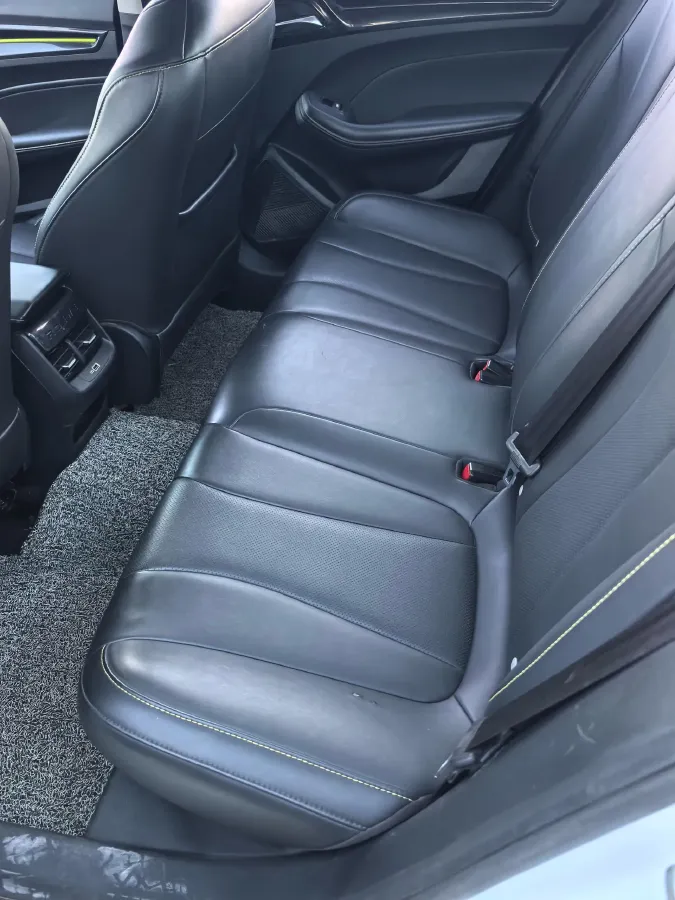 2021 Roewe i5 1.5L 120HP L4 CVT,autocango,china used car exporter,china ev exporter,chinese used car exporter,chinese used ev exporter