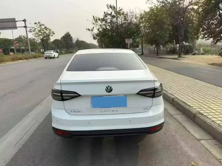 2025 Volkswagen Lavida 1.5L 110HP L4 6AT,autocango,china used car exporter,china ev exporter,chinese used car exporter,chinese used ev exporter