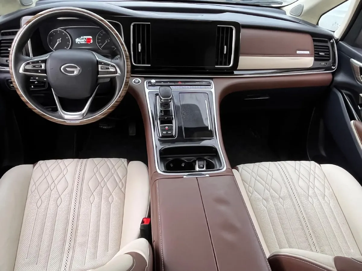 2021 GAC Trumpchi M8 2.0T 252HP L4 8AT,autocango,china used car exporter,china ev exporter,chinese used car exporter,chinese used ev exporter