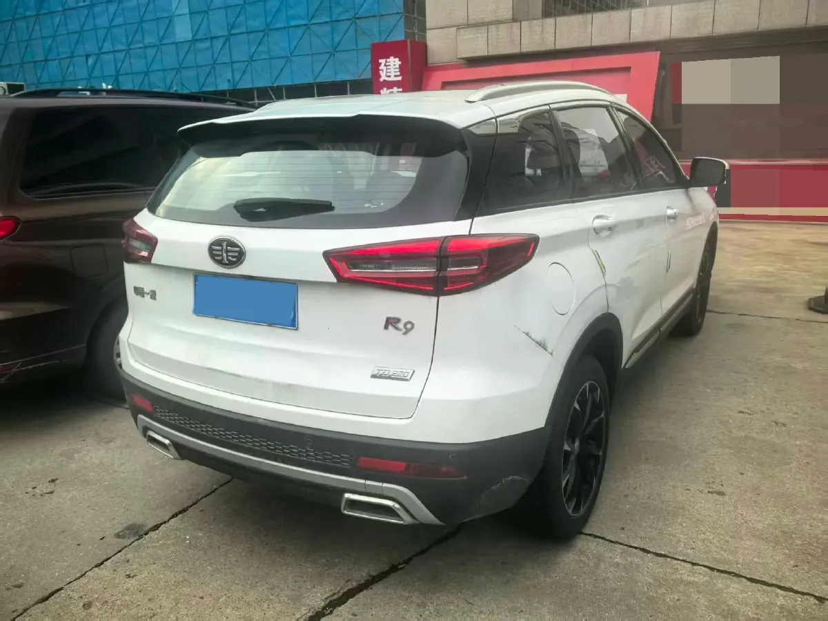 2018 FAW Senia R9 1.2T 143HP L4 5MT,autocango,china used car exporter,china ev exporter,chinese used car exporter,chinese used ev exporter