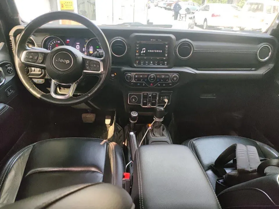 2021 Jeep Wrangler 2.0T 266HP L4 8AT PHEV 17KWH,autocango,china used car exporter,china ev exporter,chinese used car exporter,chinese used ev exporter