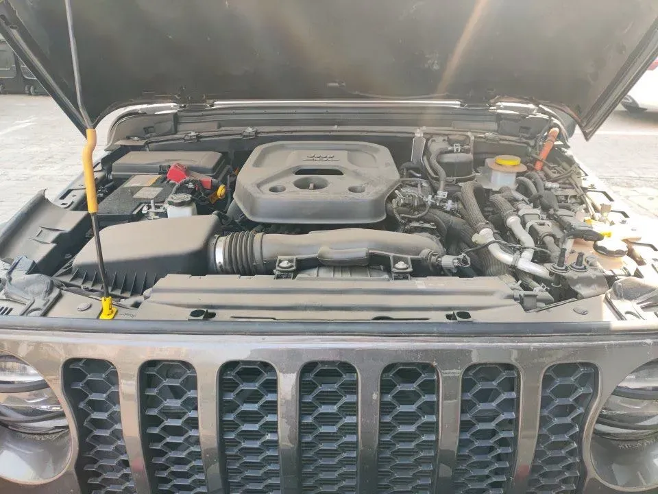 2021 Jeep Wrangler 2.0T 266HP L4 8AT PHEV 17KWH,autocango,china used car exporter,china ev exporter,chinese used car exporter,chinese used ev exporter