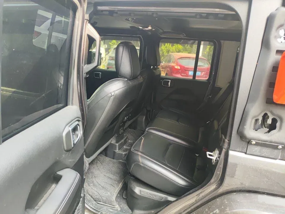 2021 Jeep Wrangler 2.0T 266HP L4 8AT PHEV 17KWH,autocango,china used car exporter,china ev exporter,chinese used car exporter,chinese used ev exporter