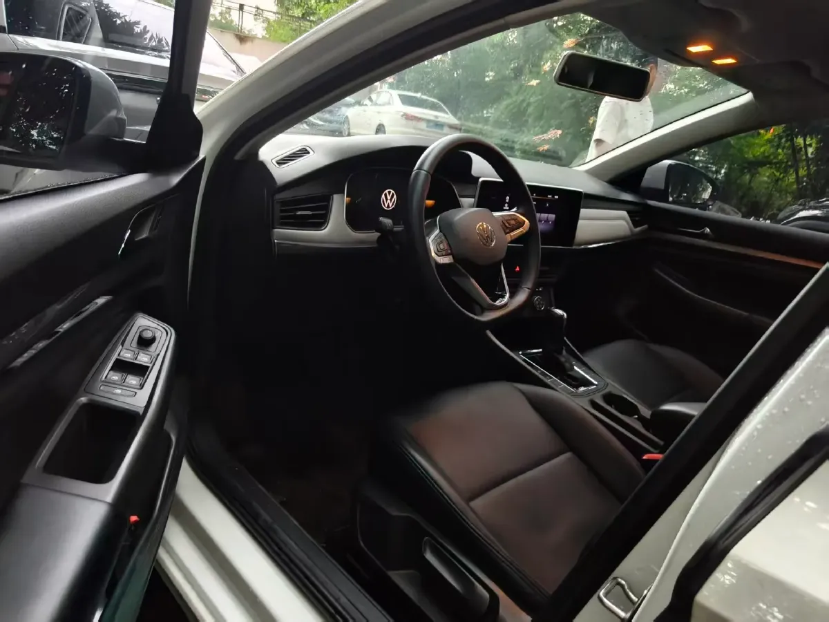 2023 Volkswagen Bora 1.2T 116HP L4 7DCT,autocango,china used car exporter,china ev exporter,chinese used car exporter,chinese used ev exporter