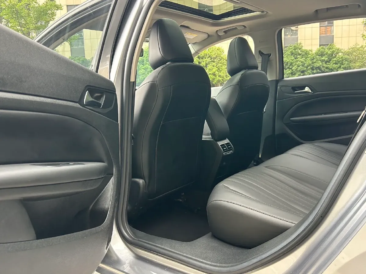 2022 Peugeot 408 1.6T 170HP L4 6AT,autocango,china used car exporter,china ev exporter,chinese used car exporter,chinese used ev exporter