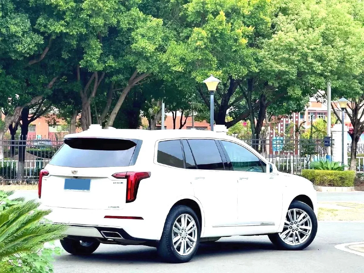 2022 Cadillac XT6 2.0T 237HP L4 9AT,autocango,china used car exporter,china ev exporter,chinese used car exporter,chinese used ev exporter