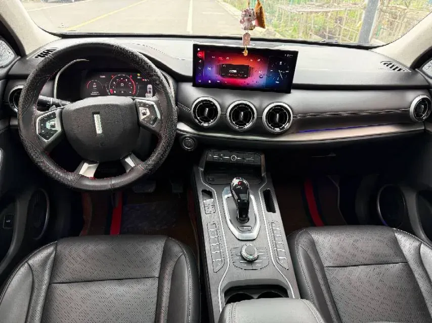 2020 WEY VV6 2.0T 227HP L4 7DCT,autocango,china used car exporter,china ev exporter,chinese used car exporter,chinese used ev exporter