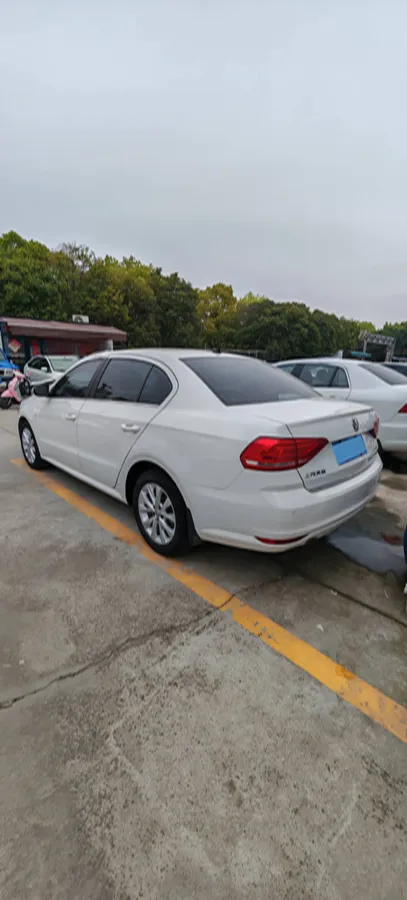 2017 Zotye Damy X7 1.8T 177HP L4 5MT,autocango,china used car exporter,china ev exporter,chinese used car exporter,chinese used ev exporter