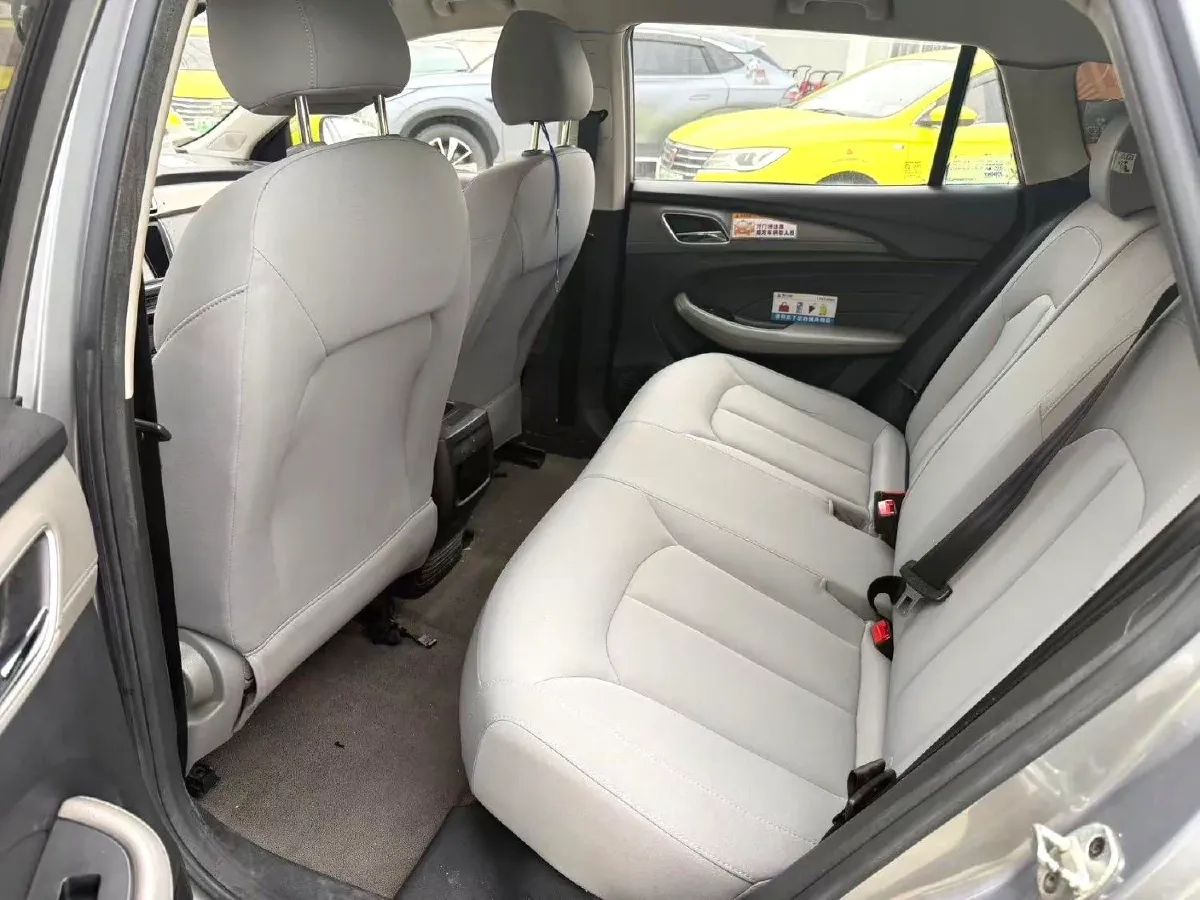 2019 Roewe Ei5 BEV 52.5KWH,autocango,china used car exporter,china ev exporter,chinese used car exporter,chinese used ev exporter
