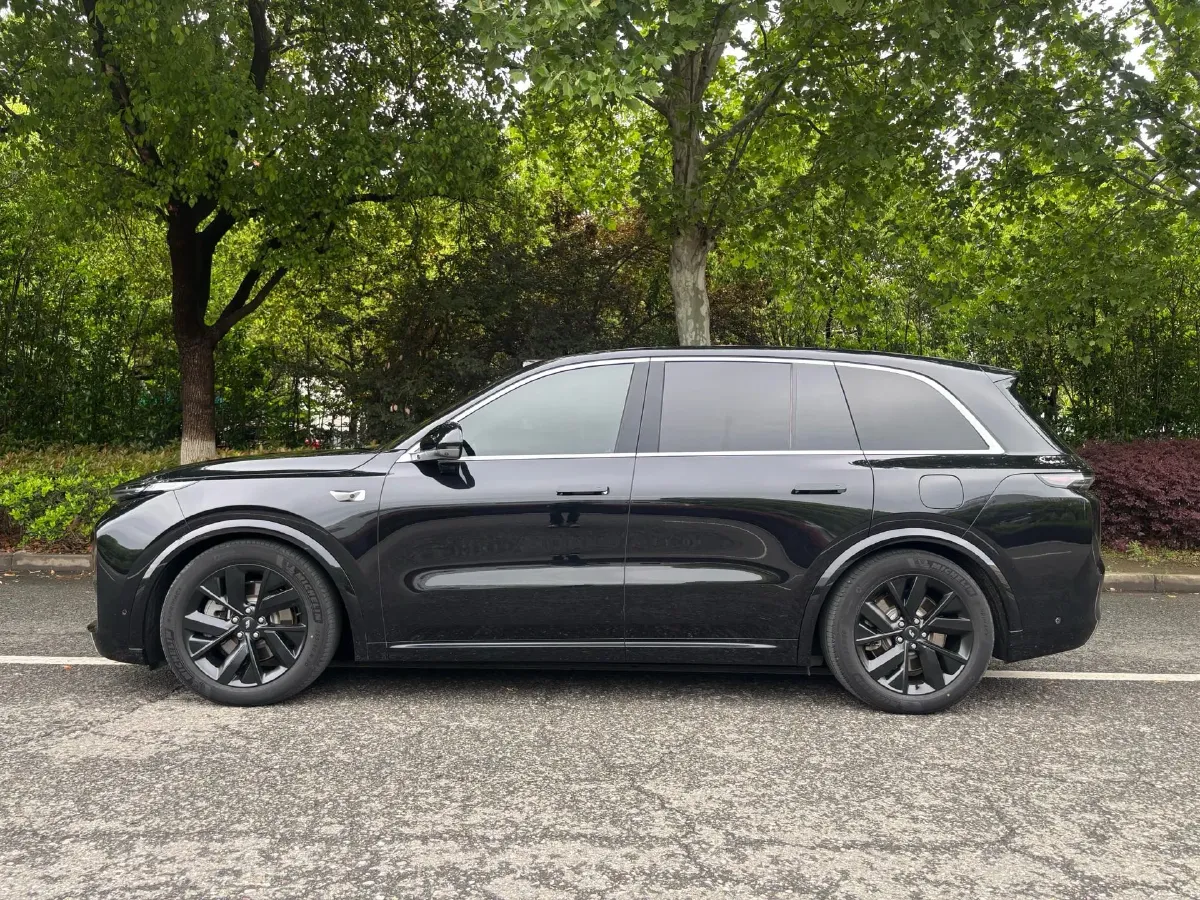 2023 Li L8 Range Extended 154HP REEV 40.9KWH,autocango,china used car exporter,china ev exporter,chinese used car exporter,chinese used ev exporter