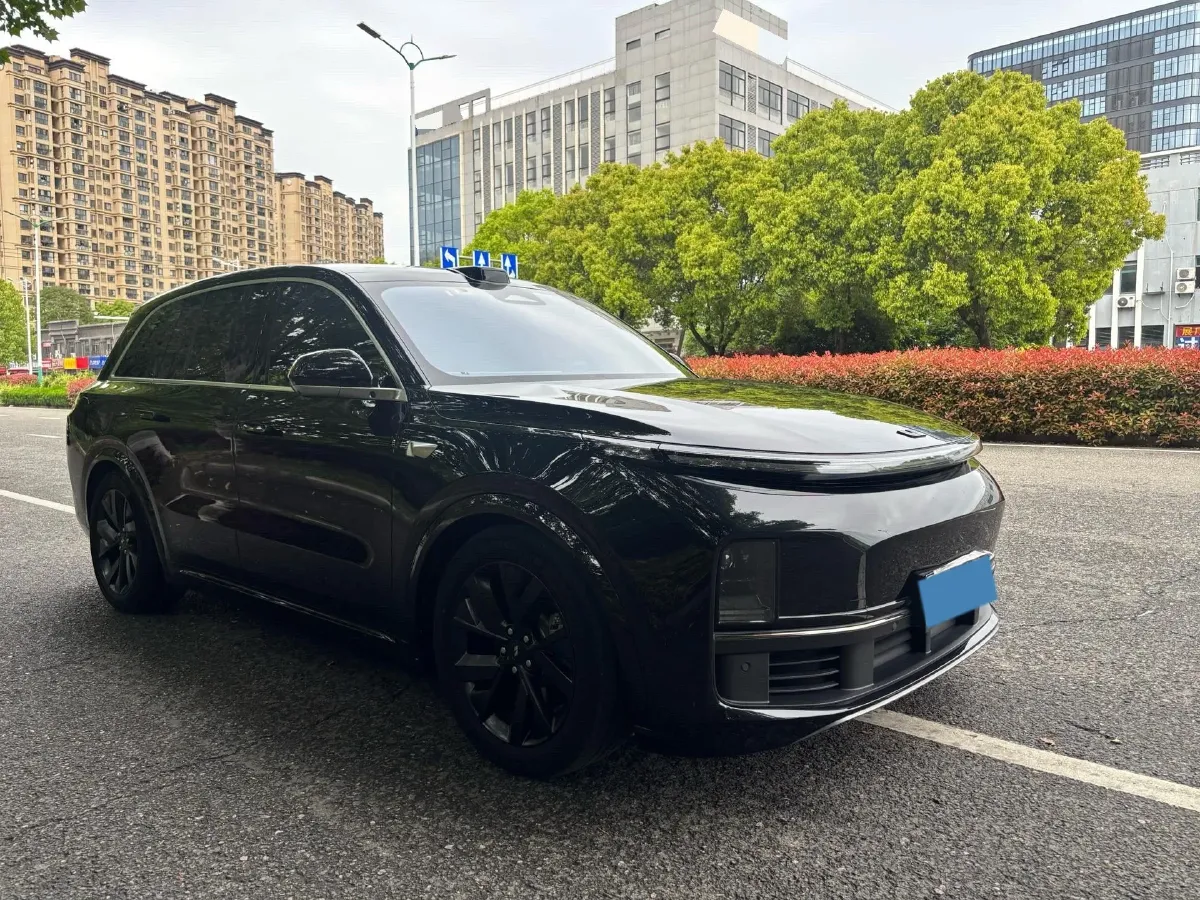 2023 Li L8 Range Extended 154HP REEV 40.9KWH,autocango,china used car exporter,china ev exporter,chinese used car exporter,chinese used ev exporter