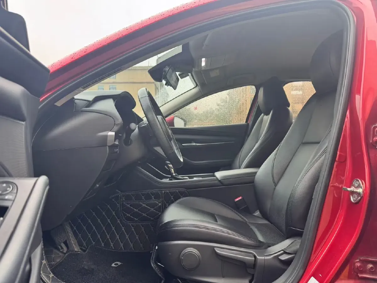 2020 Mazda 3 Axela 1.5L 117HP L4 6AT,autocango,china used car exporter,china ev exporter,chinese used car exporter,chinese used ev exporter