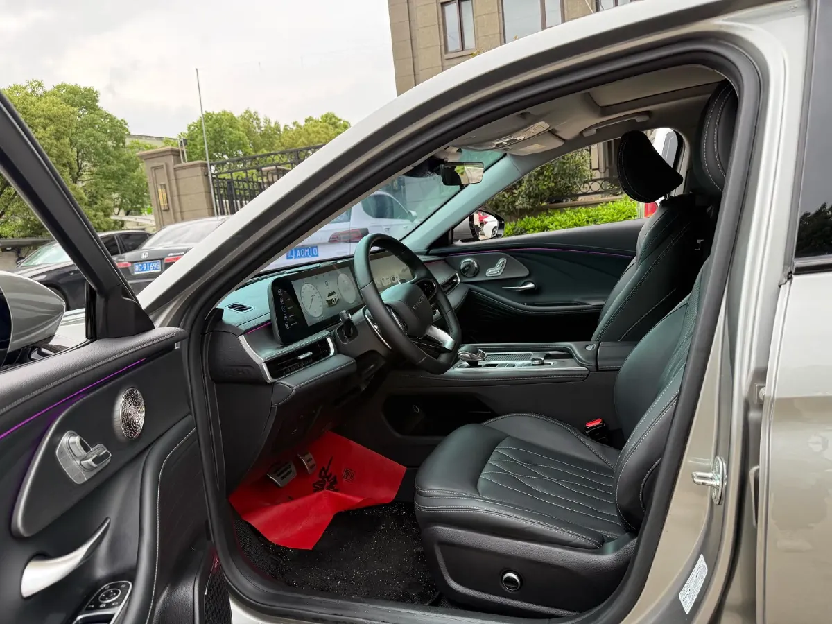 2024 Chery Arrizo 8 2.0T 254HP L4 7DCT,autocango,china used car exporter,china ev exporter,chinese used car exporter,chinese used ev exporter