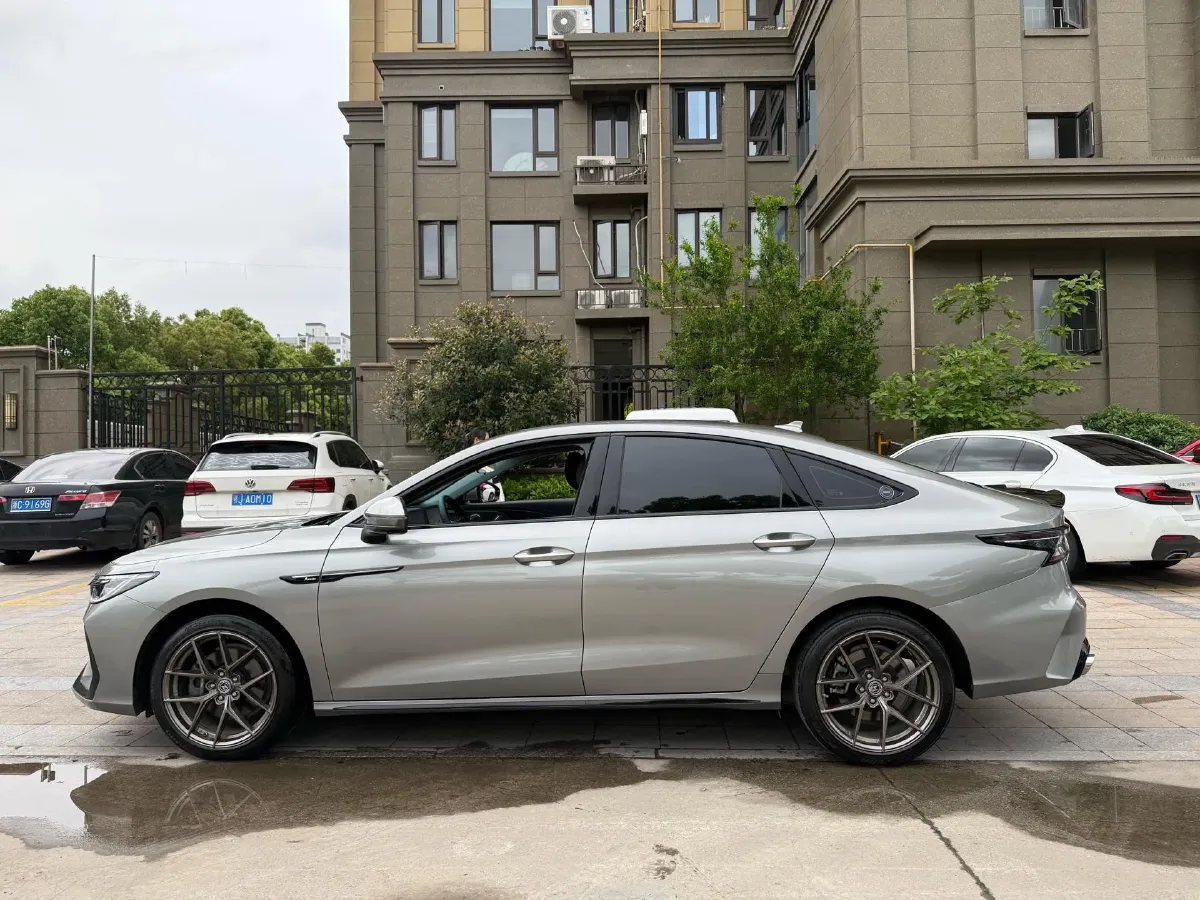 2024 Chery Arrizo 8 2.0T 254HP L4 7DCT,autocango,china used car exporter,china ev exporter,chinese used car exporter,chinese used ev exporter