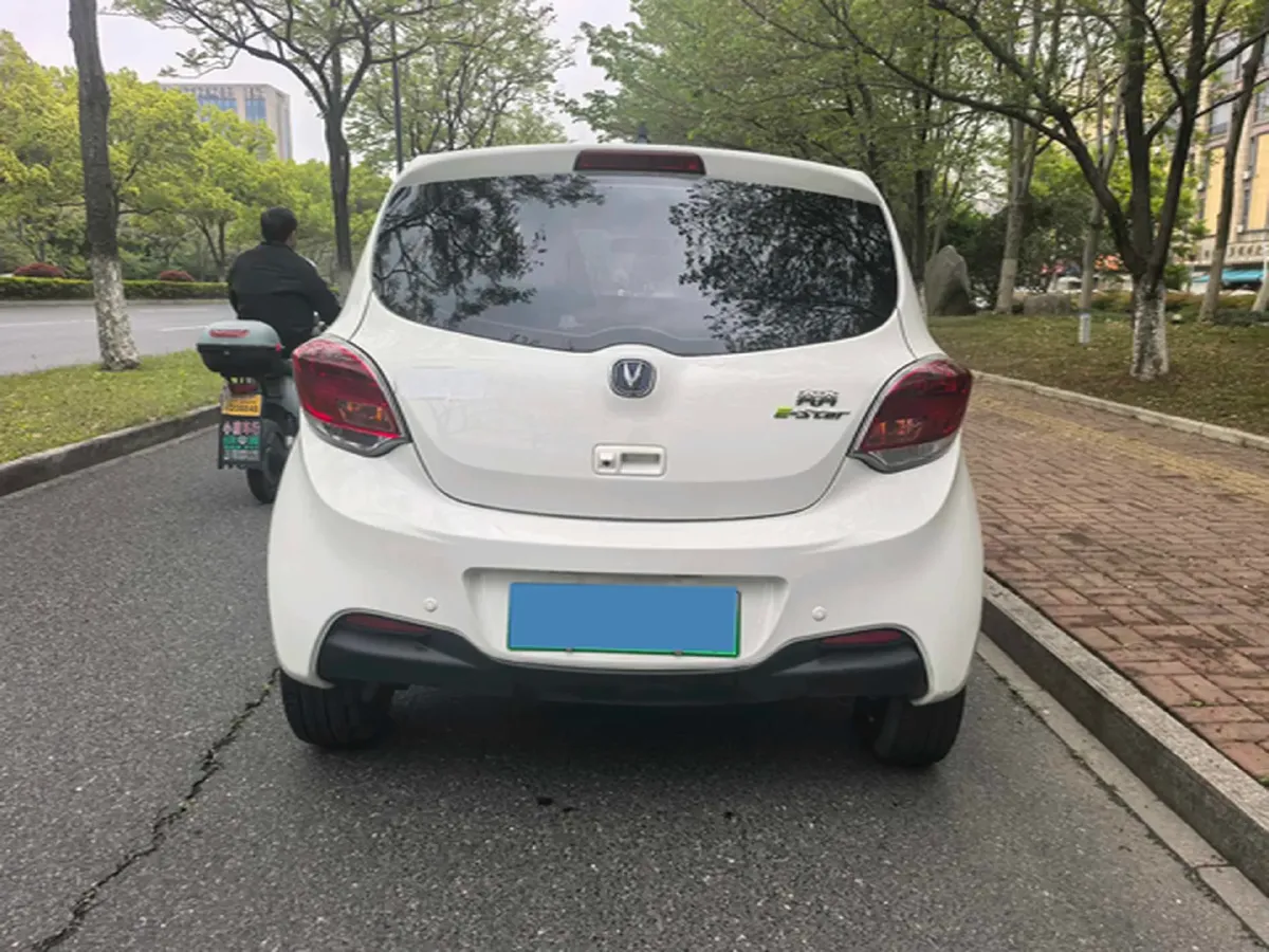 2022 ChangAn BenBen E-Star BEV 32.2KWH,autocango,china used car exporter,china ev exporter,chinese used car exporter,chinese used ev exporter