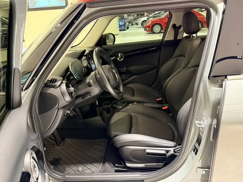 2021 MINI MINI 1.5T 136HP L3 7DCT,autocango,china used car exporter,china ev exporter,chinese used car exporter,chinese used ev exporter