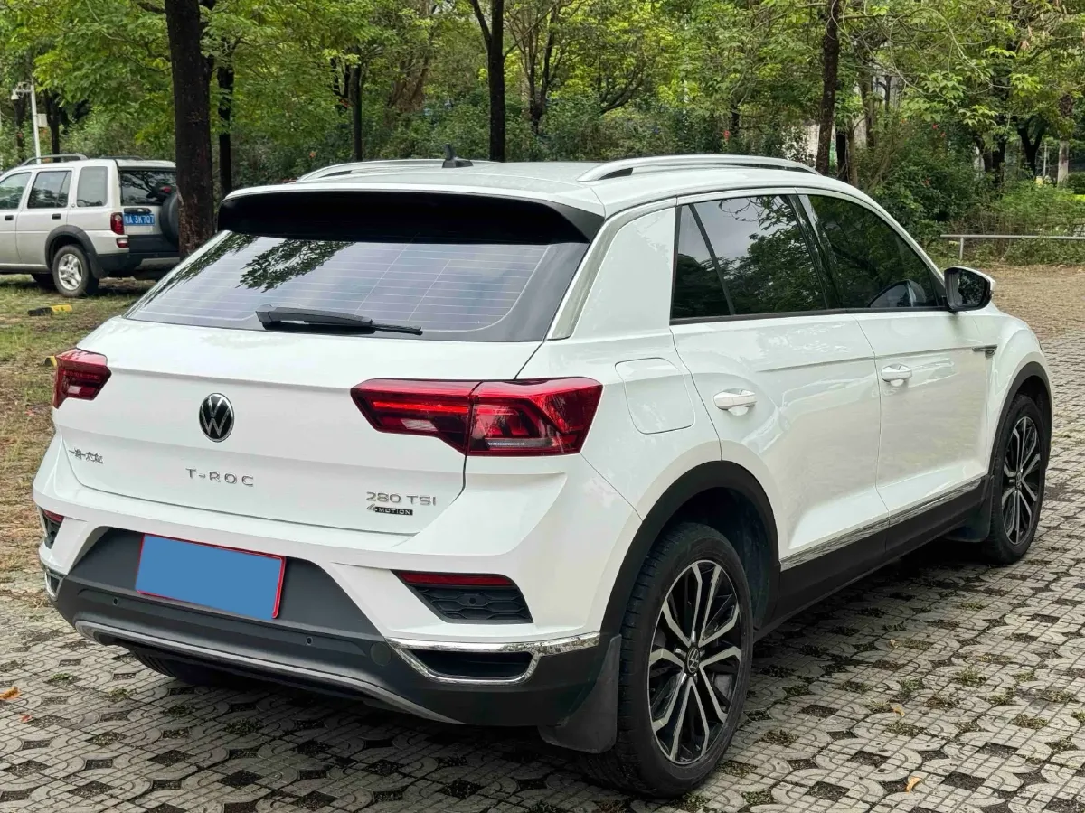 2021 Volkswagen T-Roc 1.4T 150HP L4 7DCT,autocango,china used car exporter,china ev exporter,chinese used car exporter,chinese used ev exporter