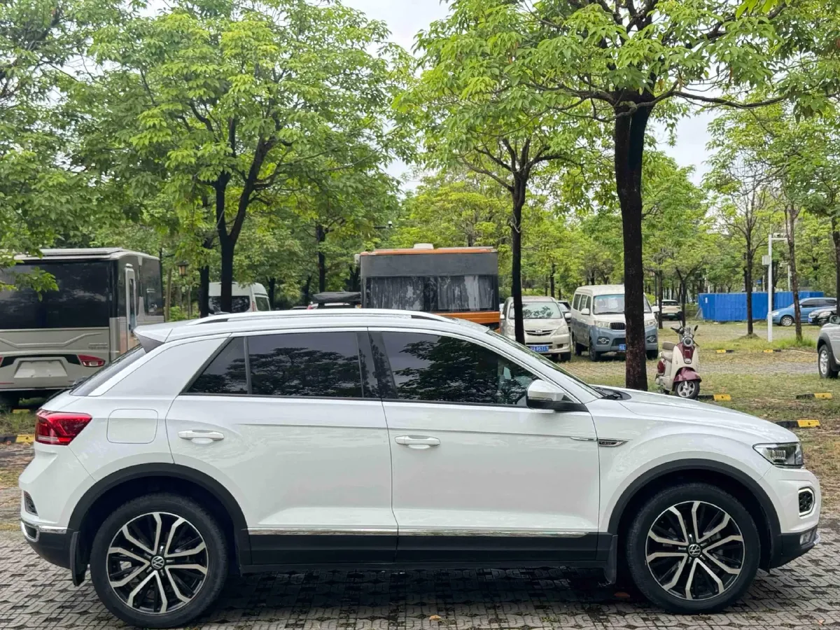 2021 Volkswagen T-Roc 1.4T 150HP L4 7DCT,autocango,china used car exporter,china ev exporter,chinese used car exporter,chinese used ev exporter