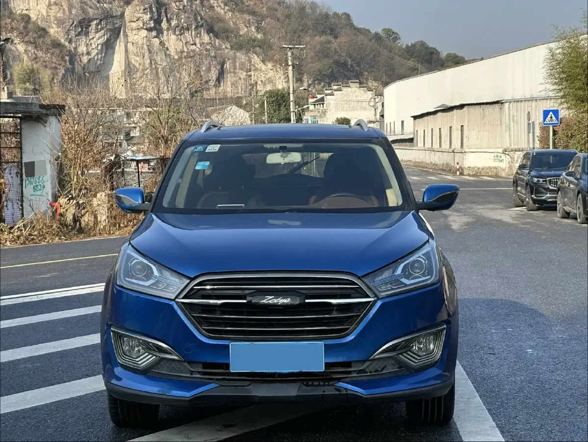 2017 Zotye T300 1.5T 144HP L4 CVT,autocango,china used car exporter,china ev exporter,chinese used car exporter,chinese used ev exporter