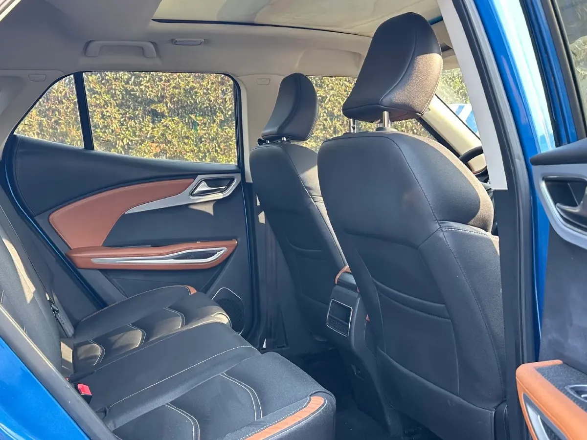 2017 Zotye T300 1.5T 144HP L4 CVT,autocango,china used car exporter,china ev exporter,chinese used car exporter,chinese used ev exporter