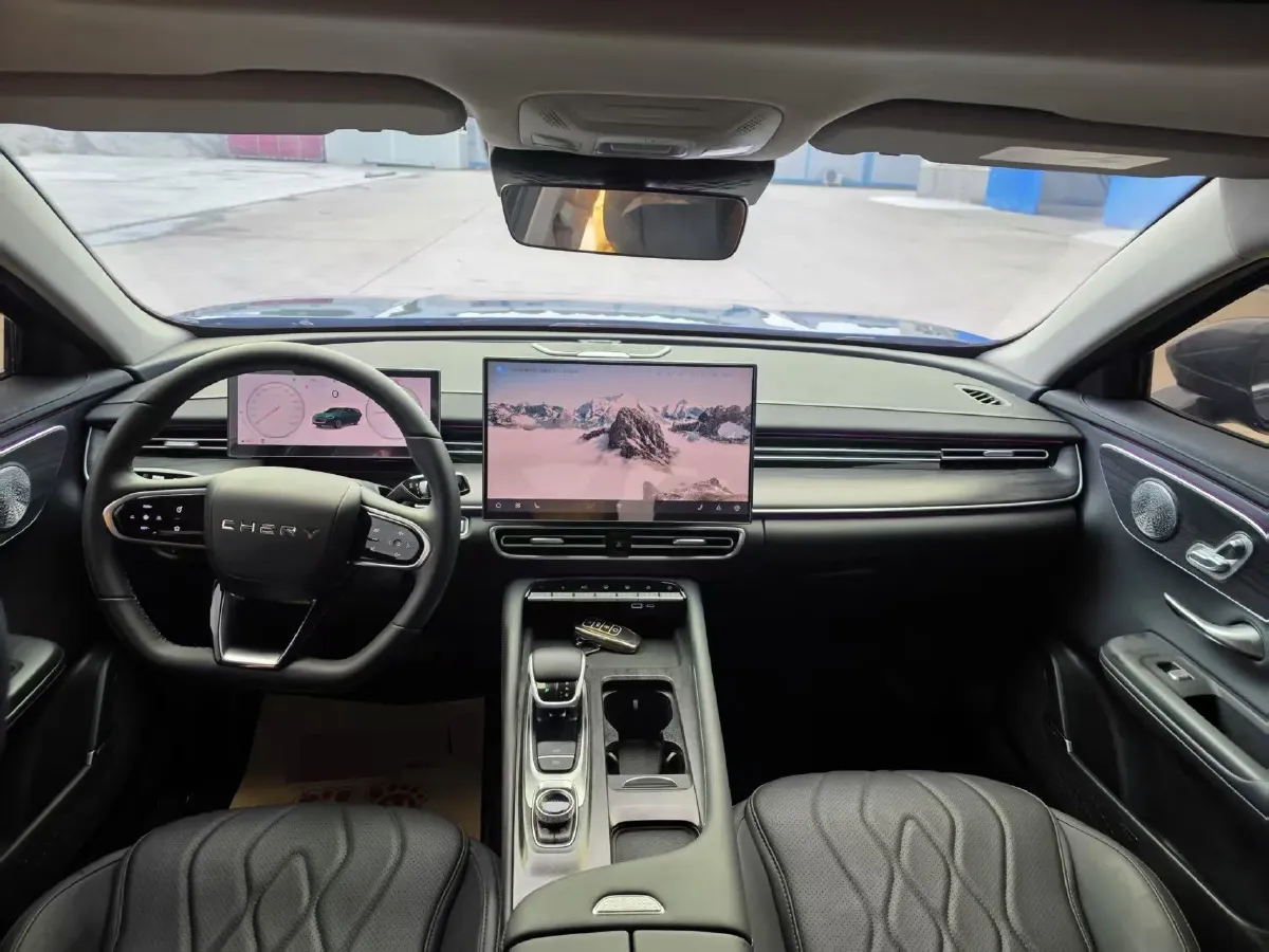 2025 Chery Arrizo 8 Pro 1.6T 197HP L4 7DCT,autocango,china used car exporter,china ev exporter,chinese used car exporter,chinese used ev exporter
