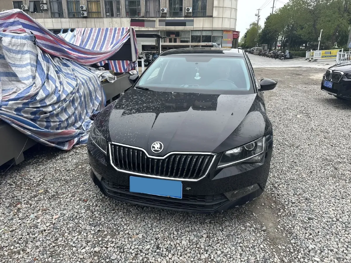2016 Skoda Superb 1.4T 150HP L4 7DCT,autocango,china used car exporter,china ev exporter,chinese used car exporter,chinese used ev exporter