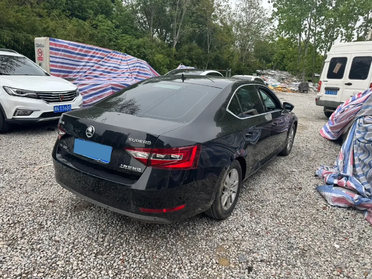 2016 Skoda Superb 1.4T 150HP L4 7DCT,autocango,china used car exporter,china ev exporter,chinese used car exporter,chinese used ev exporter