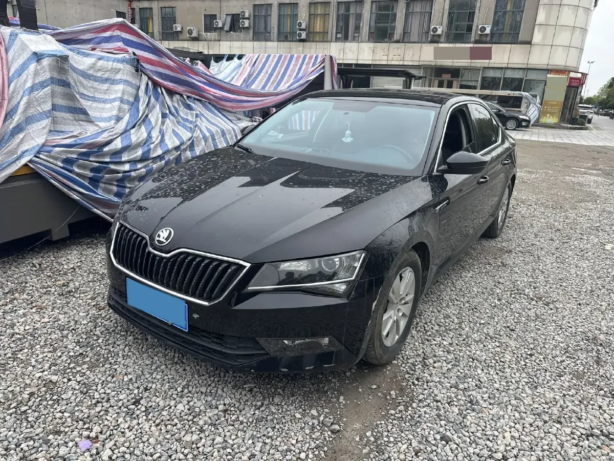 2016 Skoda Superb 1.4T 150HP L4 7DCT,autocango,china used car exporter,china ev exporter,chinese used car exporter,chinese used ev exporter