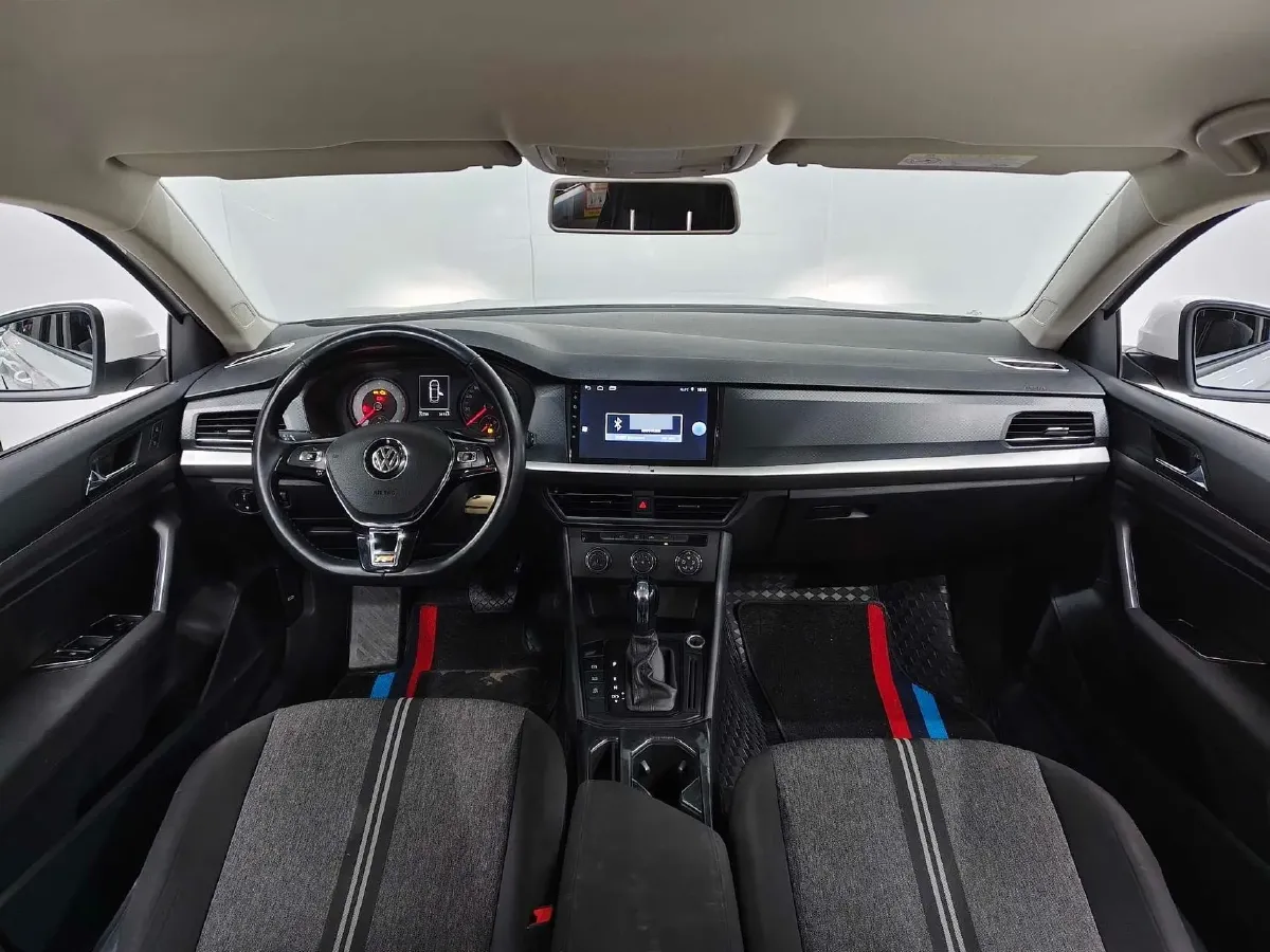 2019 Volkswagen T-Cross 1.5L 113HP L4 6AT,autocango,china used car exporter,china ev exporter,chinese used car exporter,chinese used ev exporter