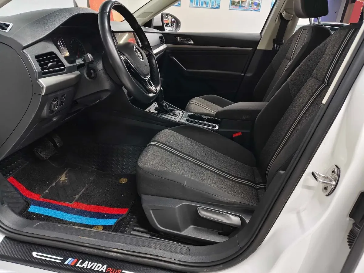 2019 Volkswagen T-Cross 1.5L 113HP L4 6AT,autocango,china used car exporter,china ev exporter,chinese used car exporter,chinese used ev exporter