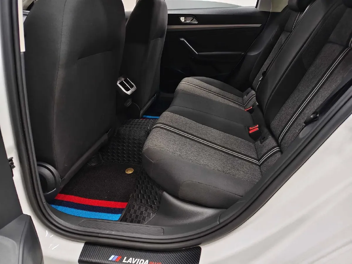 2019 Volkswagen T-Cross 1.5L 113HP L4 6AT,autocango,china used car exporter,china ev exporter,chinese used car exporter,chinese used ev exporter