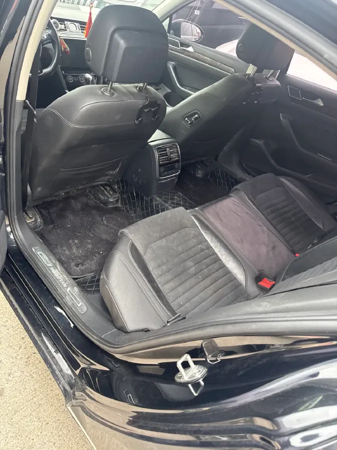 2018 Volkswagen Magotan 1.8T 180HP L4 7DCT,autocango,china used car exporter,china ev exporter,chinese used car exporter,chinese used ev exporter