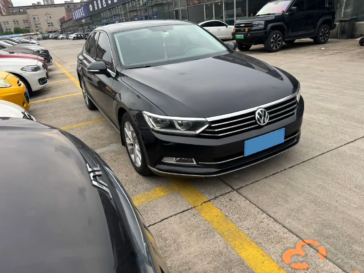 2018 Volkswagen Magotan 1.8T 180HP L4 7DCT,autocango,china used car exporter,china ev exporter,chinese used car exporter,chinese used ev exporter